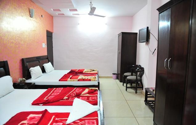 Hotel Rest Inn Lakhnaú Pokoj fotografie